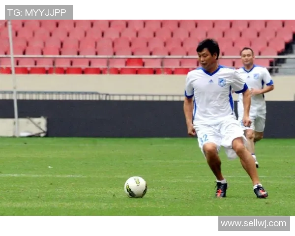 对话杨磊:回顾足球生涯的起伏与梦想追寻之路 对话杨磊:回顾足球生涯的起伏与梦想追寻之路