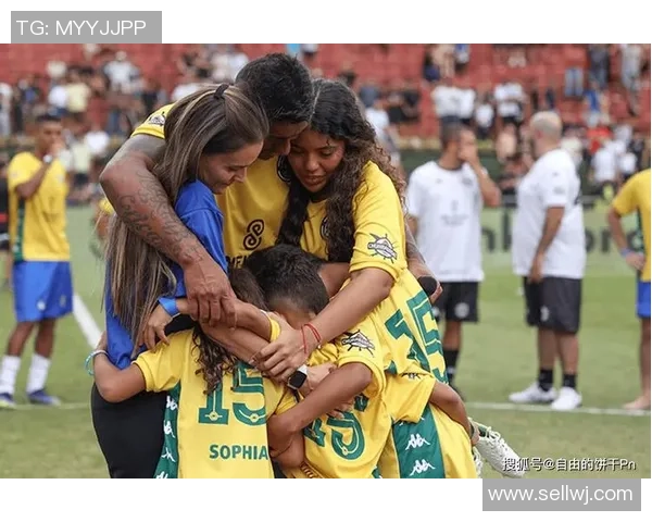 震惊全球足球界传奇球星离世引发球迷哀悼与追忆